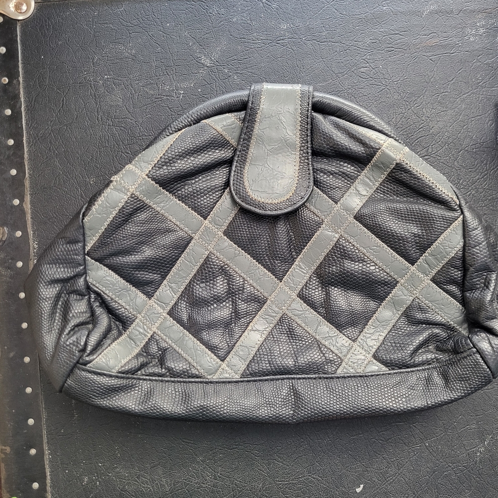 Elegant Black and Gray Crossbody Bag